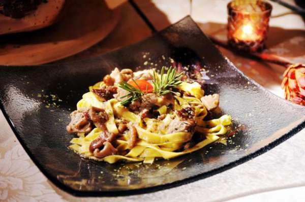 Foto Ristorante Pizzeria in vendita a Lucca