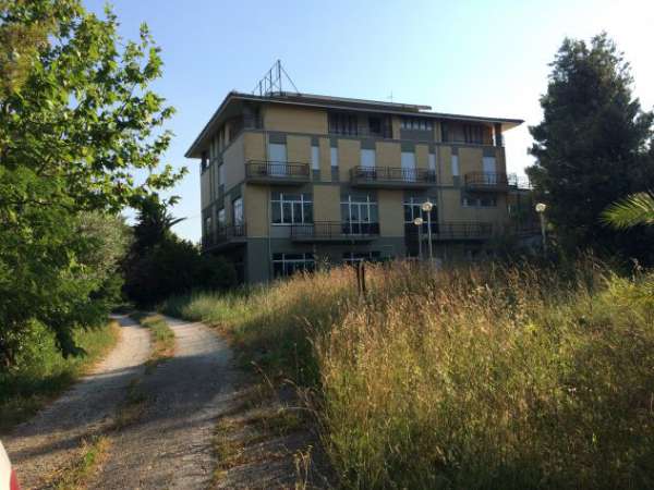 Foto RISTORANTE/ALBERGO NEI PRESSI DEL NUOVO OSPEDALE DI FERMO