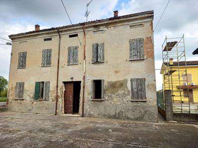 Foto Rustico casale in Vendita, 6 Locali, 4 Camere, 1000 mq (LUZZARA)