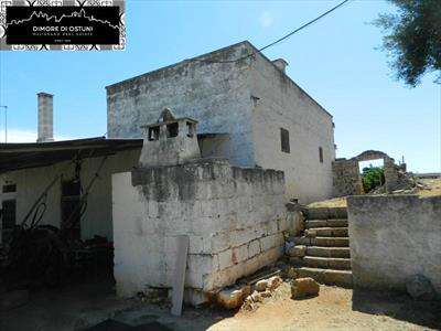 Foto Rustico casale in Vendita, 6 Locali, 530 mq (OSTUNI)