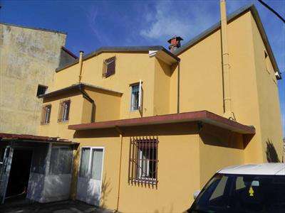 Foto Rustico casale in Vendita, pi� di 6 Locali, 3 Camere, 208 mq (MA