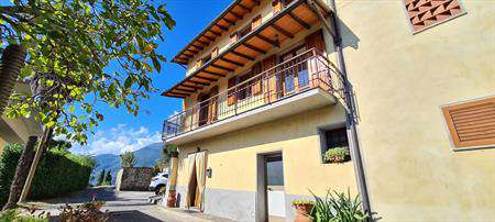 Foto Rustico casale in Vendita, pi� di 6 Locali, 4 Camere, 165 mq (CA