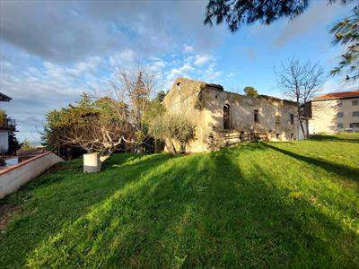 Foto Rustico casale in Vendita, pi� di 6 Locali, 420 mq (CASTEL FRENT