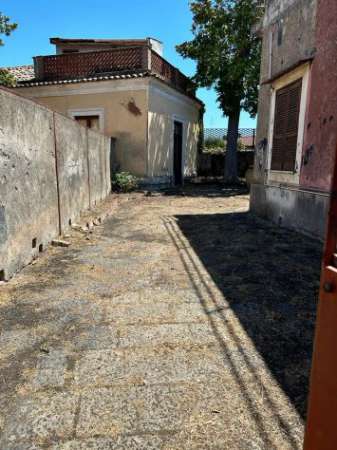 Foto Rustico con depandance cod. P13972