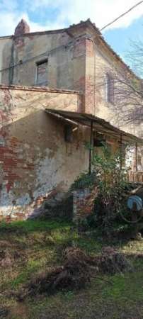 Foto Rustico in vendita a Acciaiolo - Fauglia 228 mq  Rif: 1083468