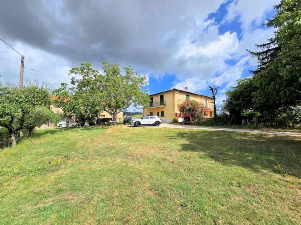 Foto Rustico in vendita a Barberino Di Mugello