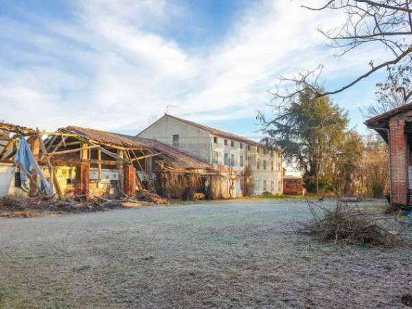 Foto Rustico in vendita a Bolzano Vicentino