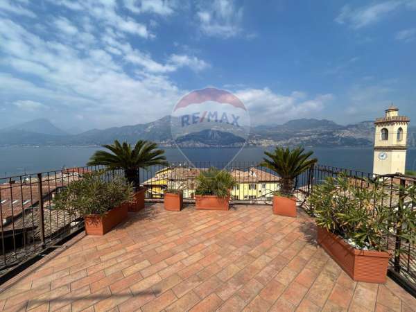 Foto Rustico in vendita a Brenzone