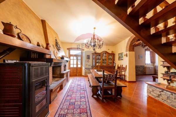 Foto Rustico in vendita a Bucine