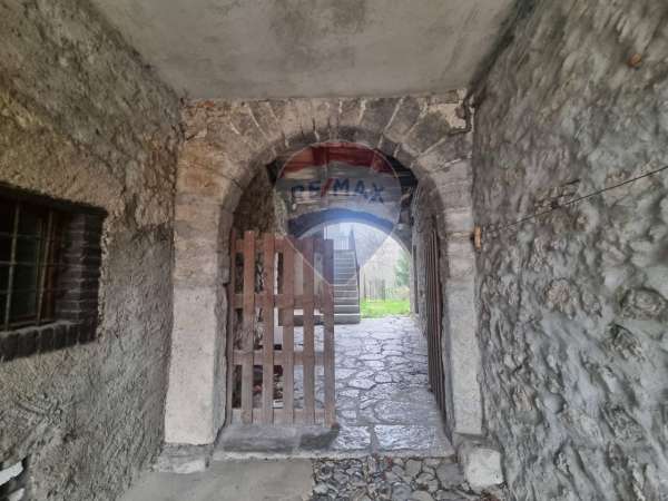 Foto Rustico in vendita a Capizzone