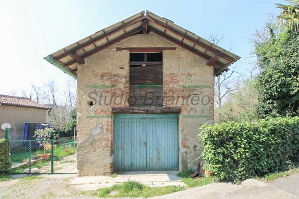Foto Rustico in vendita a Carate Brianza