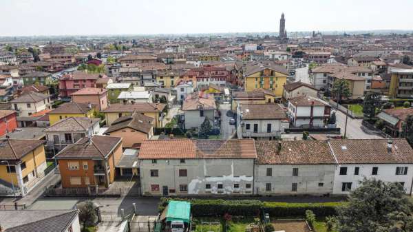 Foto Rustico in vendita a Caravaggio