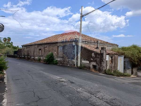 Foto Rustico in vendita a Catania