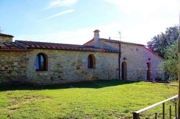 Foto Rustico in vendita a Colle di Val d'Elsa 200 mq  Rif: 668192