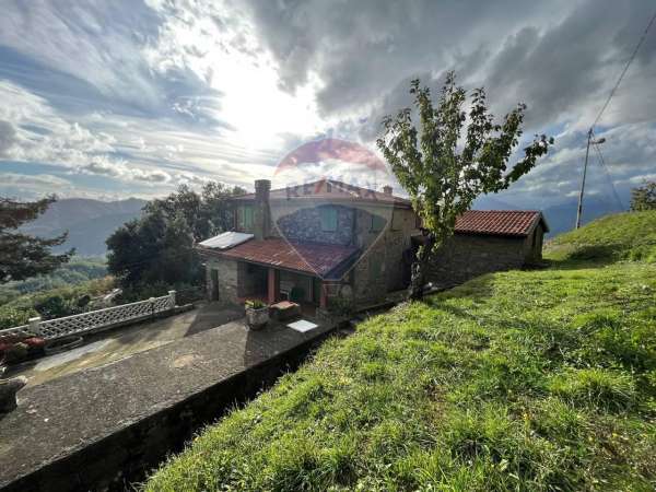 Foto Rustico in vendita a Coreglia Antelminelli