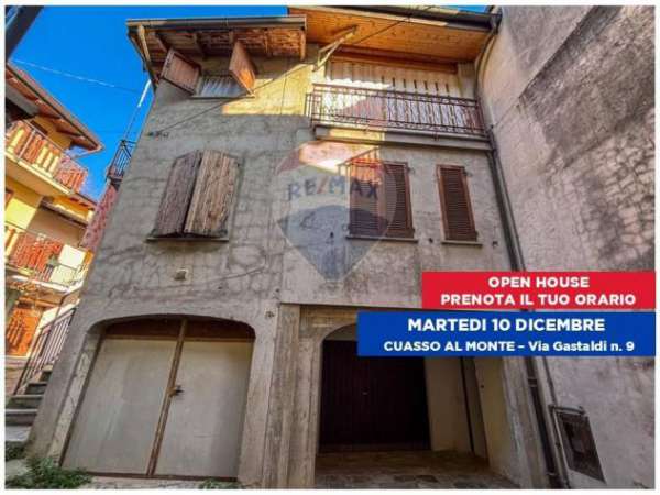 Foto Rustico in vendita a Cuasso Al Monte - 4 locali 133mq