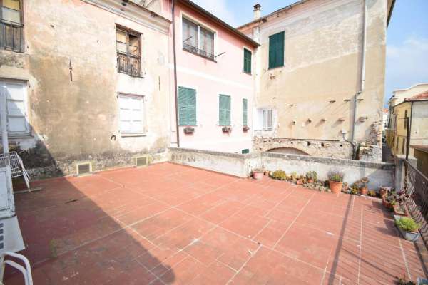 Foto Rustico in vendita a Diano Castello