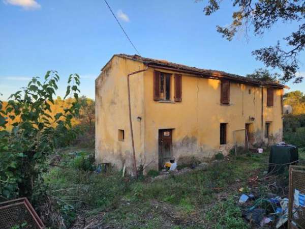Foto Rustico in vendita a Falorni - Santa Maria a Monte 160 mq  Rif: 1218538
