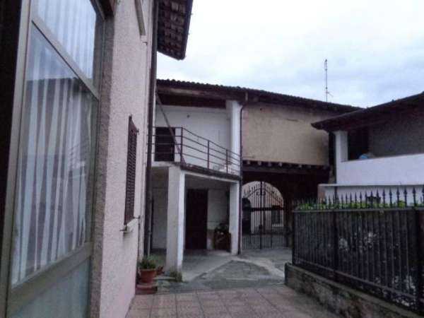 Foto Rustico in vendita a Gussago