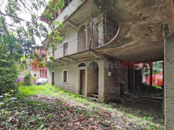Foto Rustico in vendita a Lesa