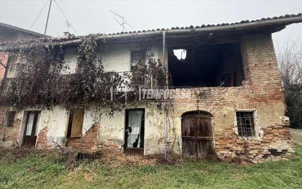 Foto Rustico in vendita a Moncucco Torinese