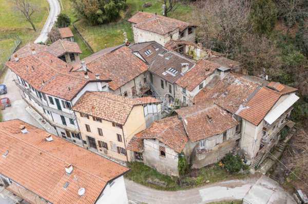Foto Rustico in vendita a Oggiono
