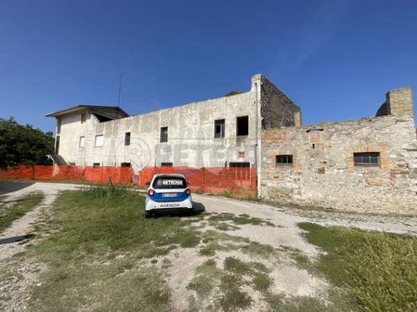 Foto Rustico in vendita a Palmanova
