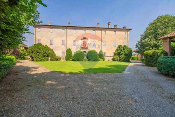 Foto Rustico in vendita a Piacenza - 25 locali 800mq
