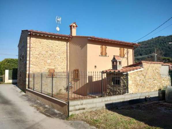 Foto Rustico in vendita a Pietrasanta 143 mq  Rif: 1279659
