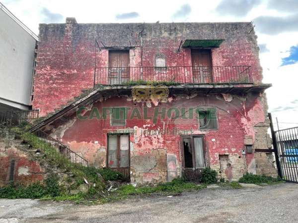 Foto Rustico in vendita a Pomigliano D'Arco