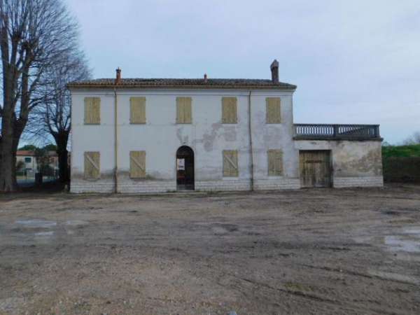 Foto Rustico in vendita a Ravenna, Castiglione di Ravenna