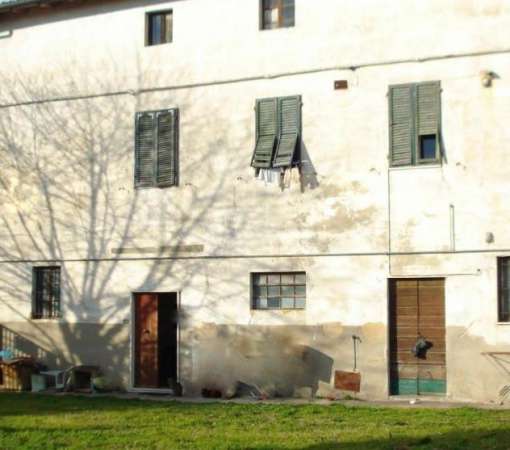 Foto Rustico in vendita a San Giuliano Terme 300 mq  Rif: 1141219