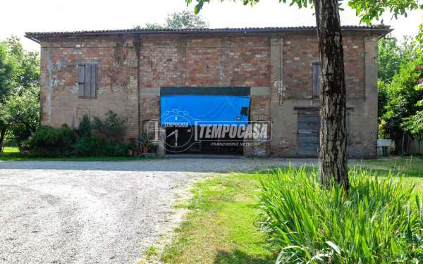 Foto Rustico in vendita a Sant'Agata Bolognese