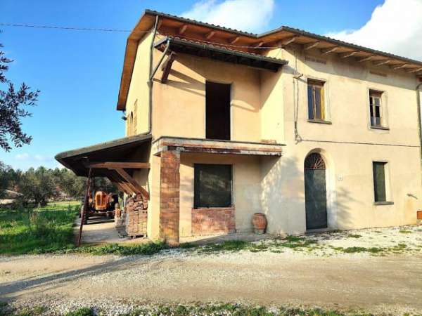 Foto Rustico in vendita a Santa Croce sull'Arno