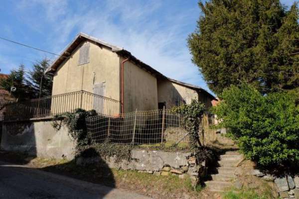 Foto Rustico in vendita a Sassello