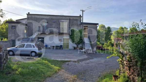 Foto Rustico in vendita a Vairano Patenora - 4 locali 150mq