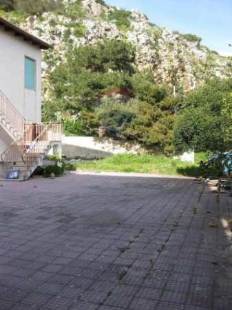 Foto Rustico in vendita a Valderice - 11 locali 425mq