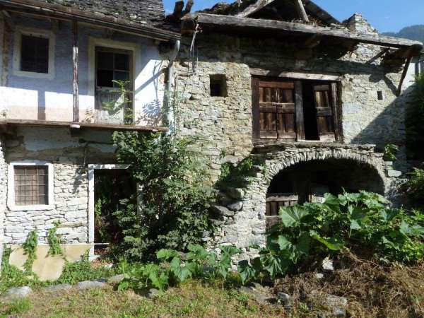 Foto Rustico in vendita a Varzo