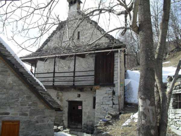 Foto Rustico in vendita a Varzo