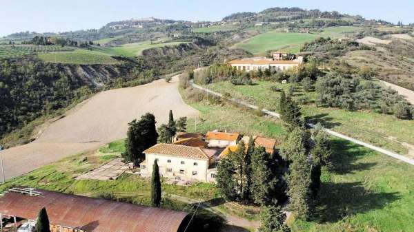 Foto Rustico in vendita a Volterra