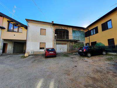Foto Rustico/Casale in Vendita, 3 Locali, 150 mq, Fenegr�