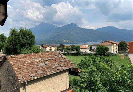 Foto Rustico/Casale in Vendita, 5 Locali, 135 mq, Dongo