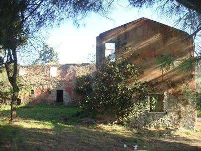 Foto Rustico/Casale in Vendita, 6 Locali, 300 mq, Montecatini Terme