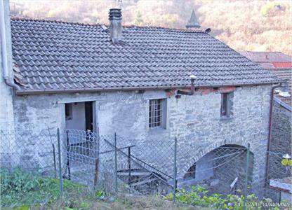 Foto Rustico/Casale in Vendita, pi� di 6 Locali, 200 mq, Pontremoli