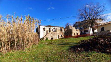 Foto Rustico/Casale in Vendita, pi� di 6 Locali, 2000 mq, Monte San G