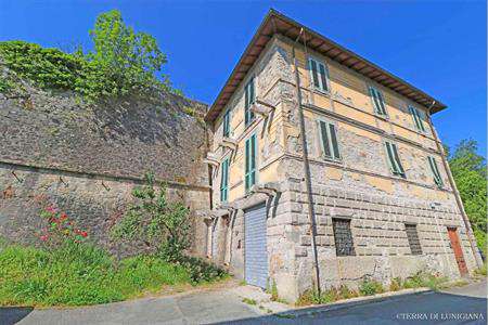 Foto Rustico/Casale in Vendita, pi� di 6 Locali, 260 mq, Pontremoli