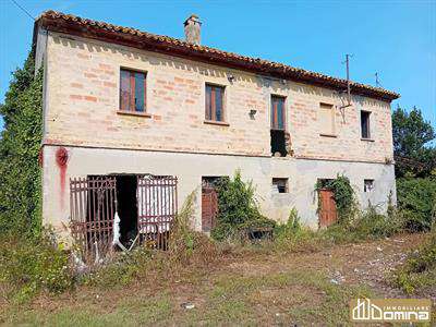 Foto Rustico/Casale in Vendita, pi� di 6 Locali, 385 mq, Osimo