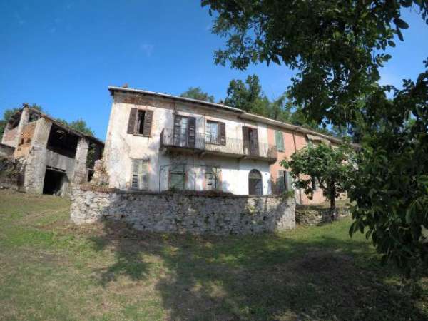 Foto Rustico/Casale/Corte - Arona . Rif.: arrstc490