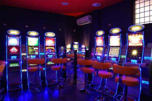 Foto Sale slot fuori zona sensibile
