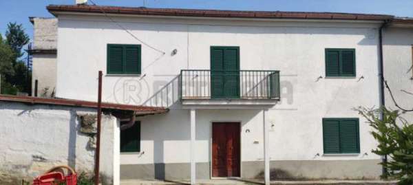 Foto Semindipendente in vendita a Cassino